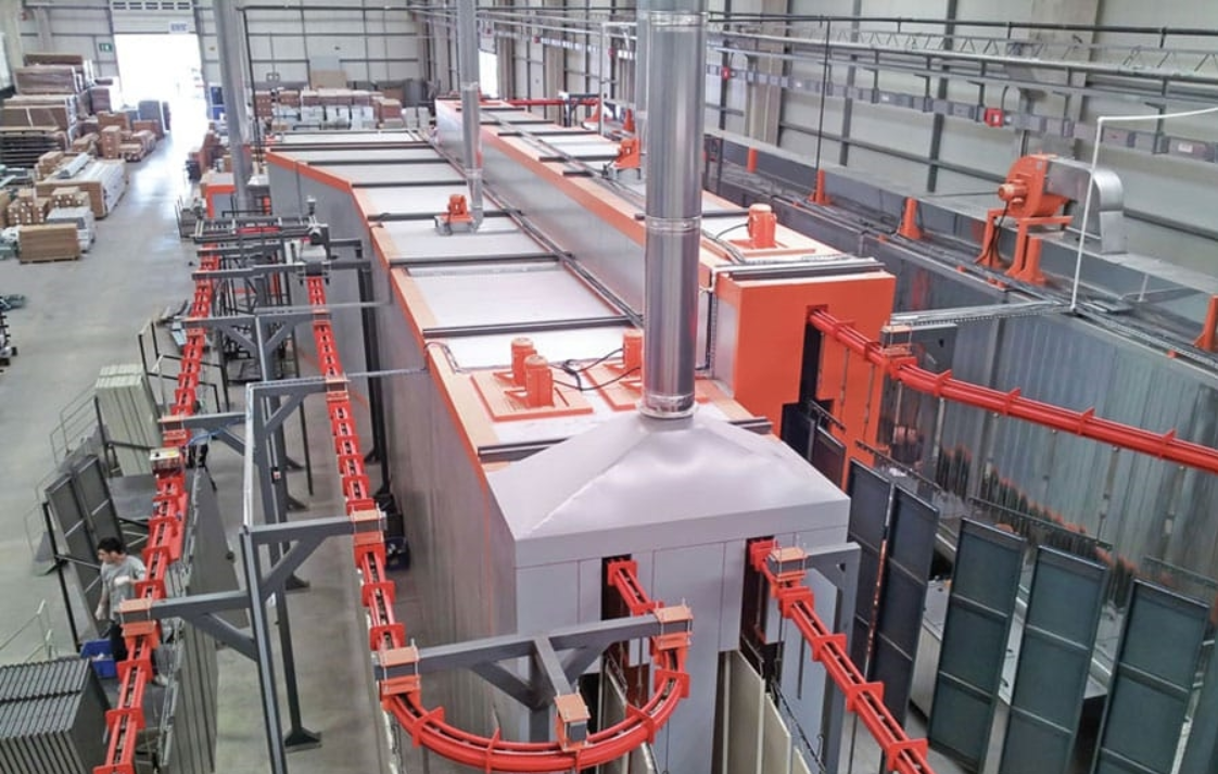 Fully automatic powder coating line installation